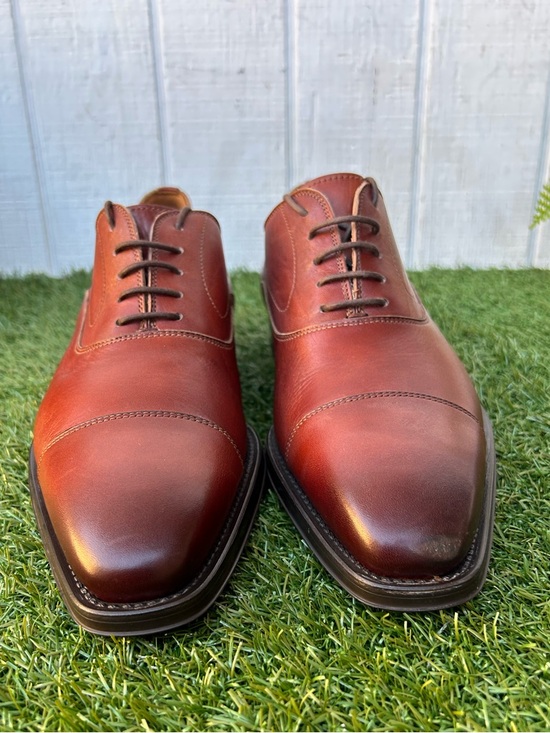 Magnanni Leather Oxford men 
$399 new 
Color: tabacco - Picture 16 of 16